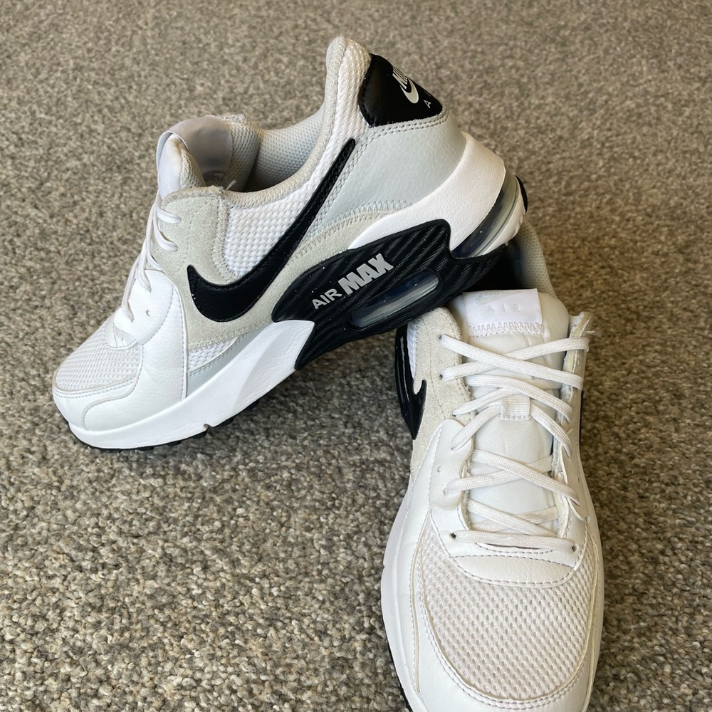 Nike Air Max White and Black Athletic Shoes